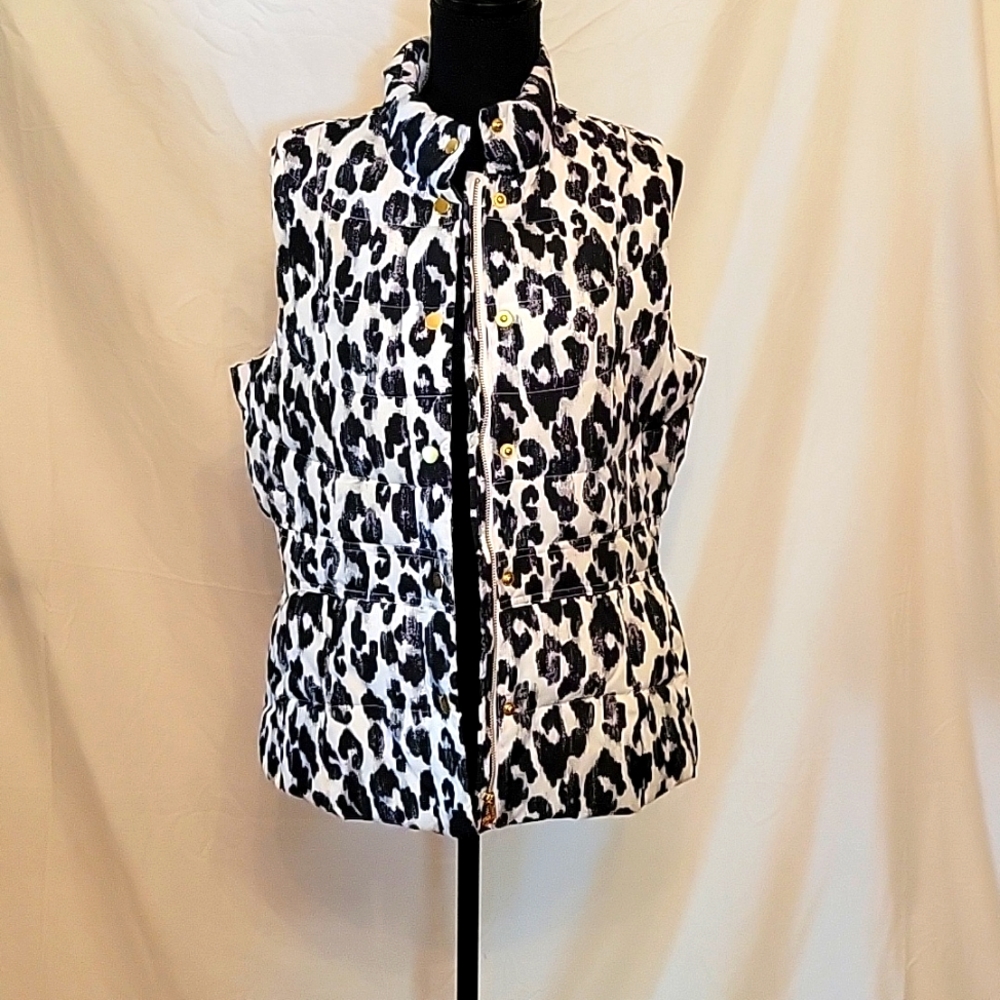 Madison snow leopard print vest